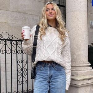 NWT Aelfric Eden 90’s Cream Cable Knit Sweater